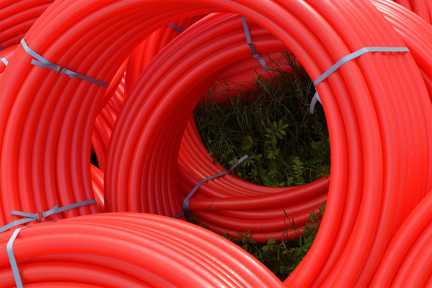 PE TRIPLE LAYERED CABLE PROTECTION PIPE